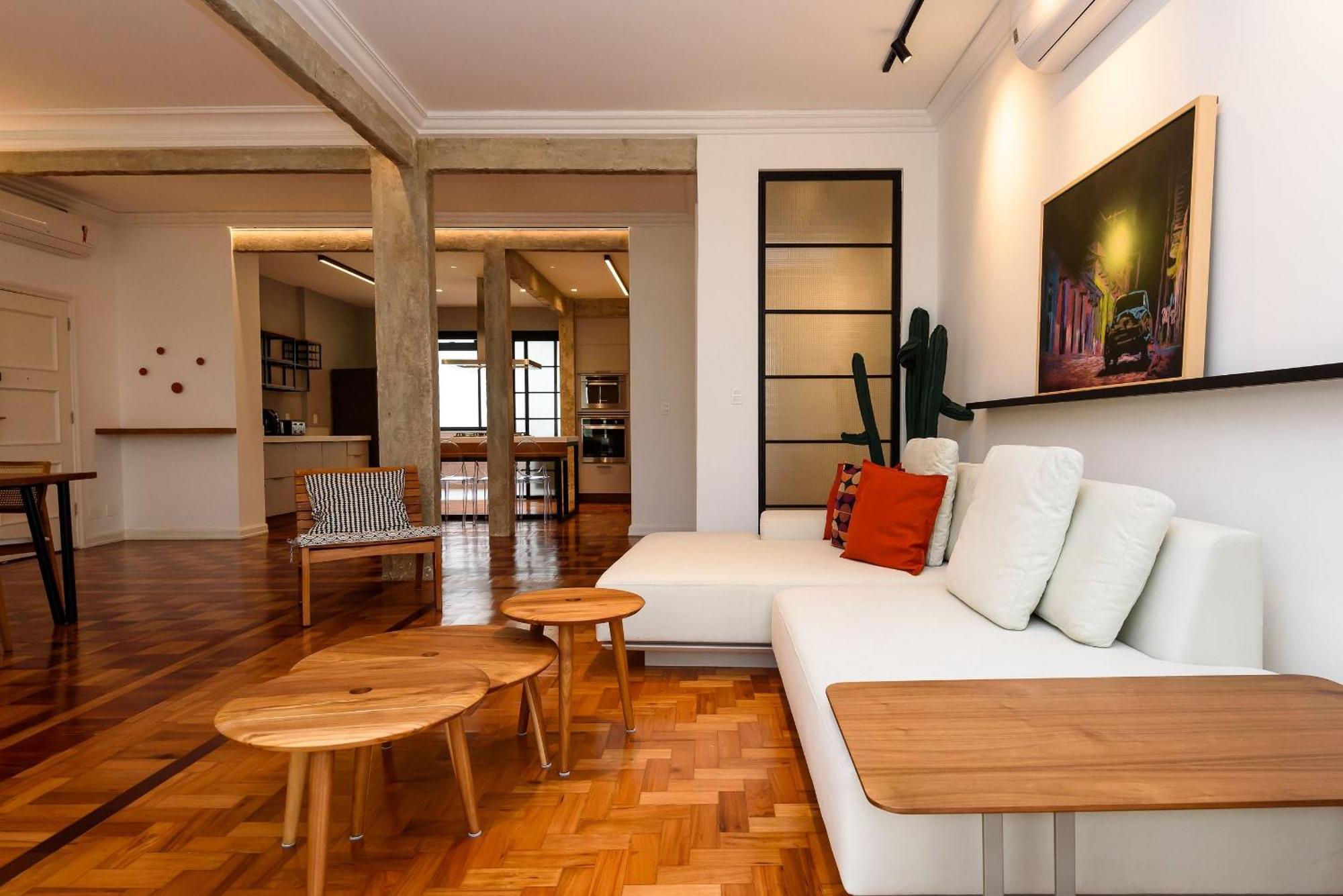 Apartamento De 3 Quartos Em Copacabana | Lm 76/601 *