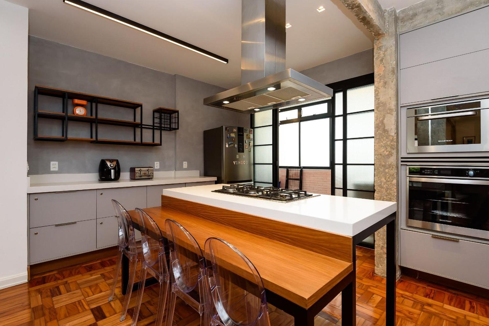 Apartamento De 3 Quartos Em Copacabana | Lm 76/601